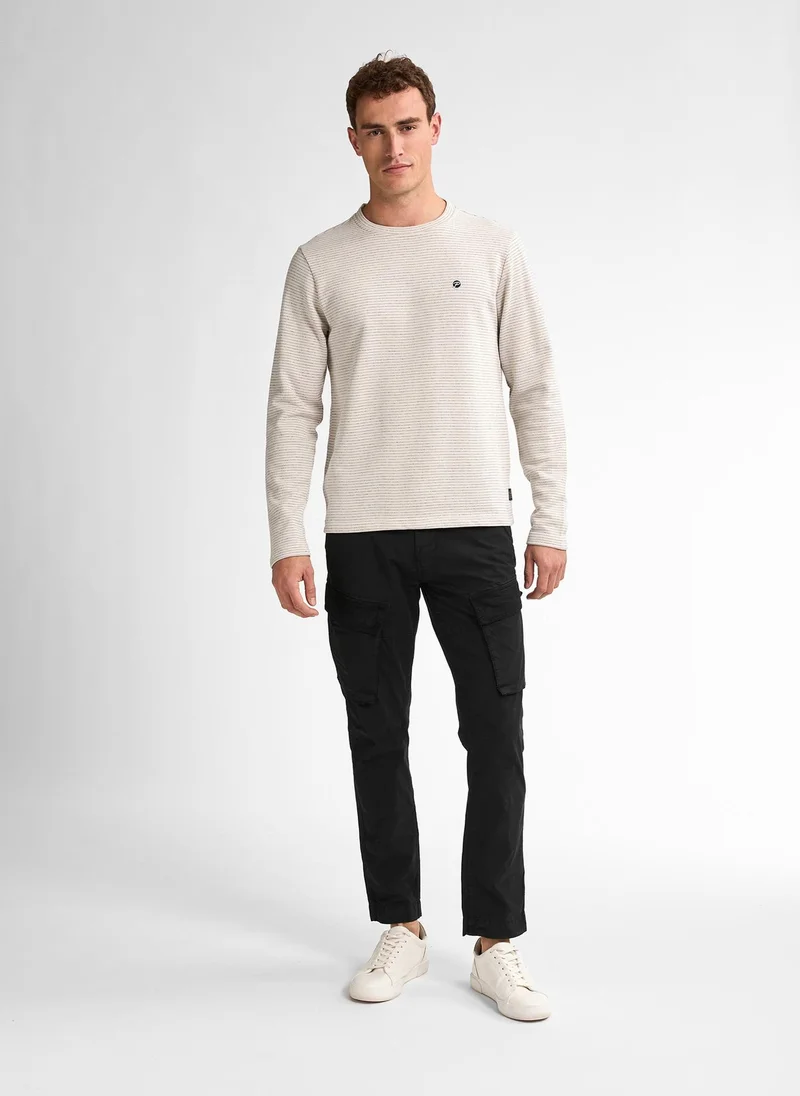 بترول اندستريز كنزة رجالي بياقة دائرية