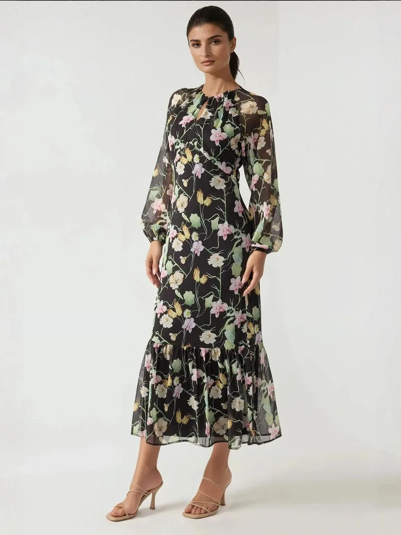 زوبعة فستان ماكسي بطبعة زهور من مجموعة بيكا