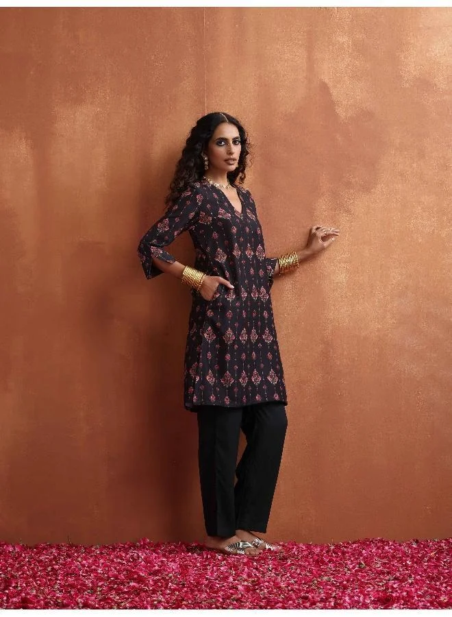 trueBrowns Black Print Kurta Co-ord Set