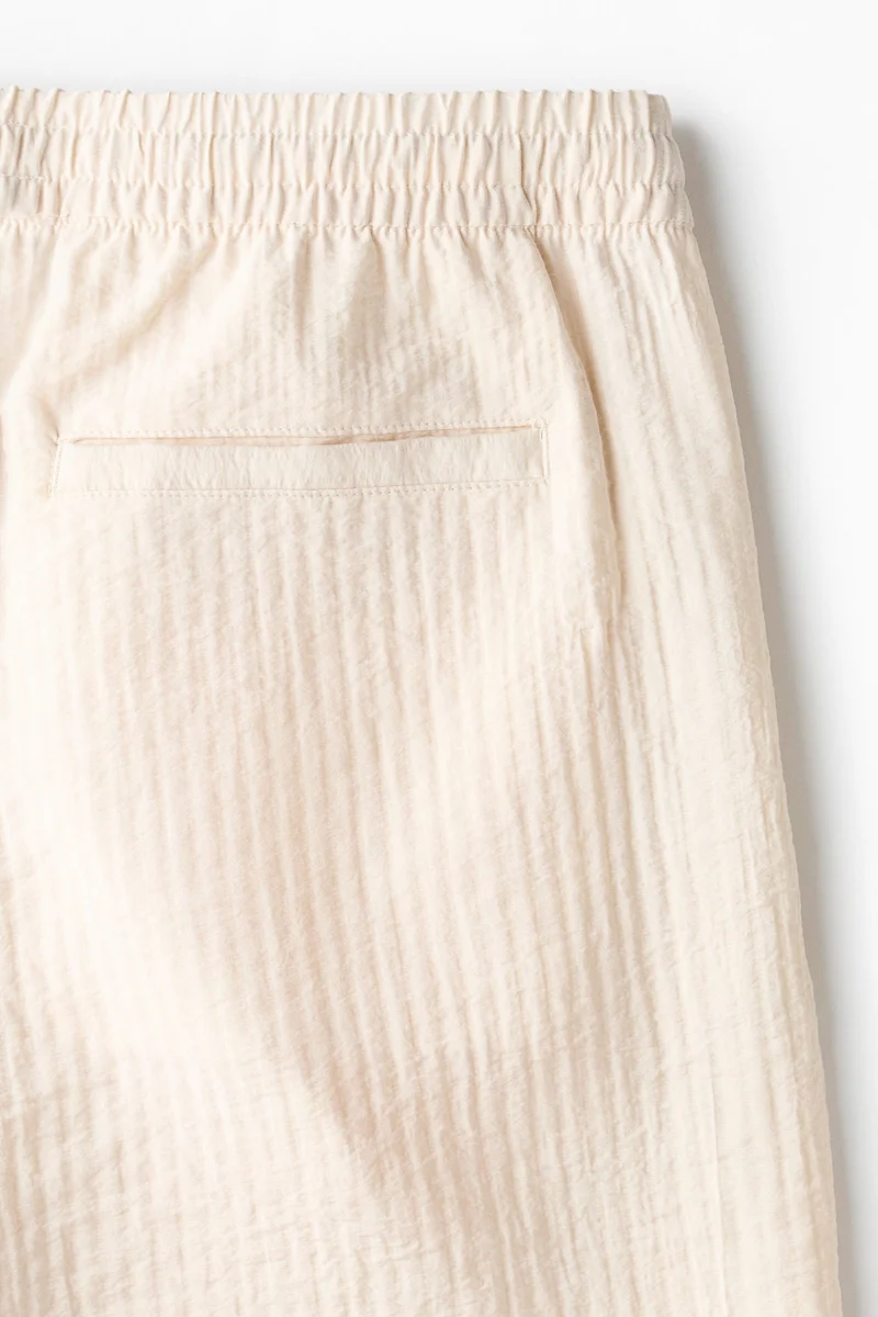 H&M  Relaxed Fit Textured shorts for Men | Best Price UAE