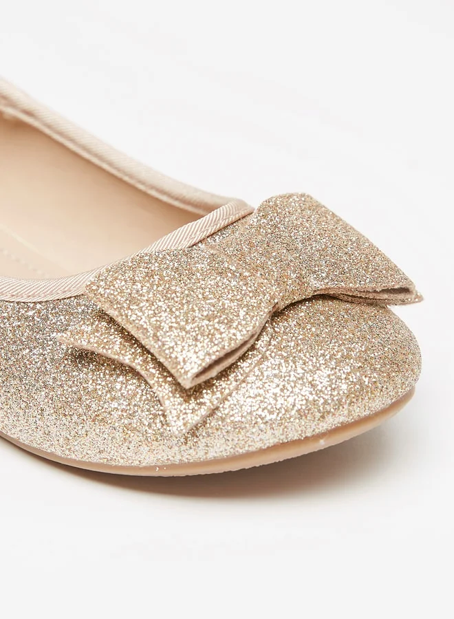 فلورا بيلا من شو إكسبرس Girl's Glitter Slip-On Round Toe Ballerina Shoes with Bow Accent