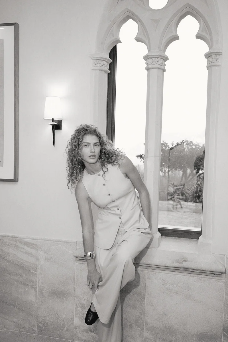 اتش اند ام صدرية بدلة بتصميم طويل