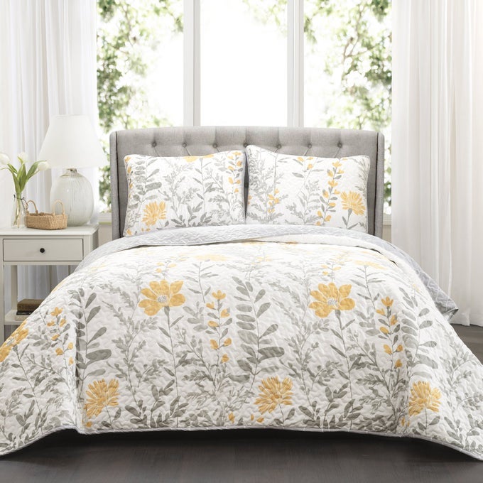 APRILE SOFT REVERSIBLE FLORAL QUILT SET 3 PIECE SET KING YELLOW GRAY BEAUTIFUL FLORAL BEDDING SET KING QUILT SPRING DECOR COTTAGE FARMHOUSE BEDROOM DECOR
