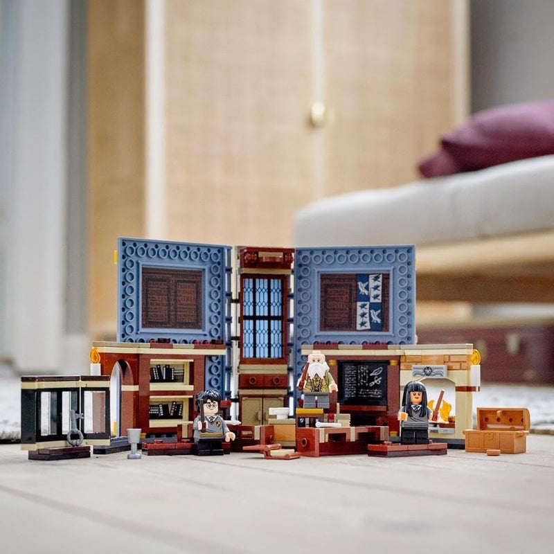 LEGO Harry Potter Hogwarts Moment: Charms Class 76385 Building Kit (255 Pieces) - Image 5