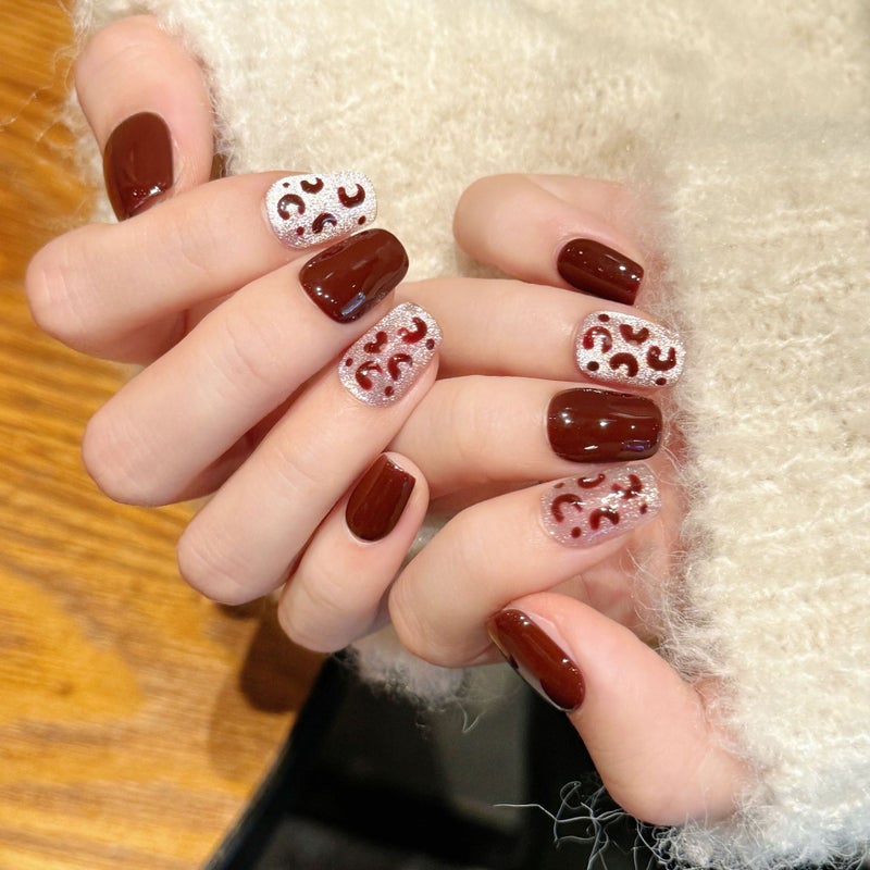 Yihe Handmade Cat's Eye Nail Art Patch – Red Stone Leopard Print Design - Image 2