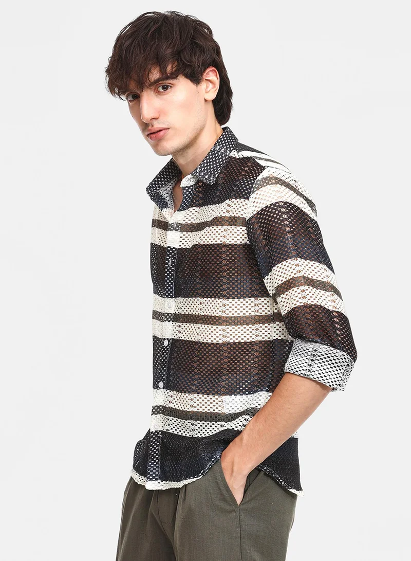 Campus Sutra Men's Navy Blue Contrast Panel Knit Shirt For Casual Wear | Spread Collar | Long Sleeve | Button Closure | Shirt Crafted With Comfort Fit For Everyday Wear