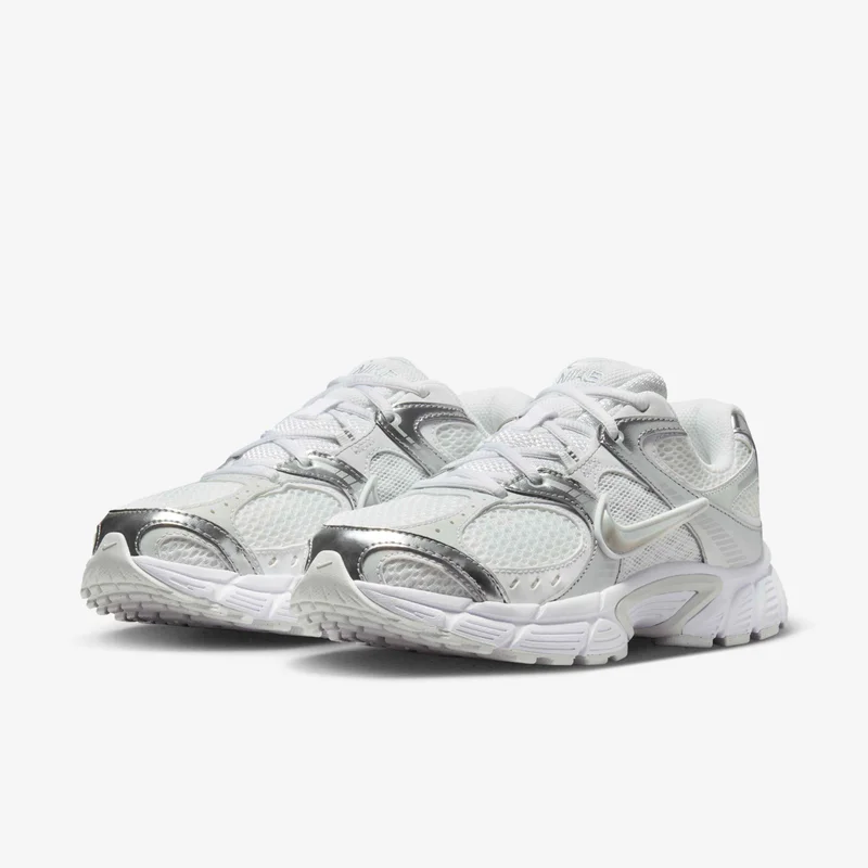 Nike White Women's V5 RNR Shoes for Women | Best Price UAE