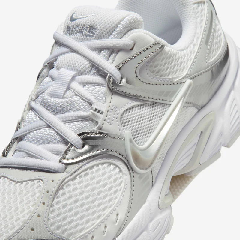 Nike White Women's V5 RNR Shoes for Women | Best Price UAE