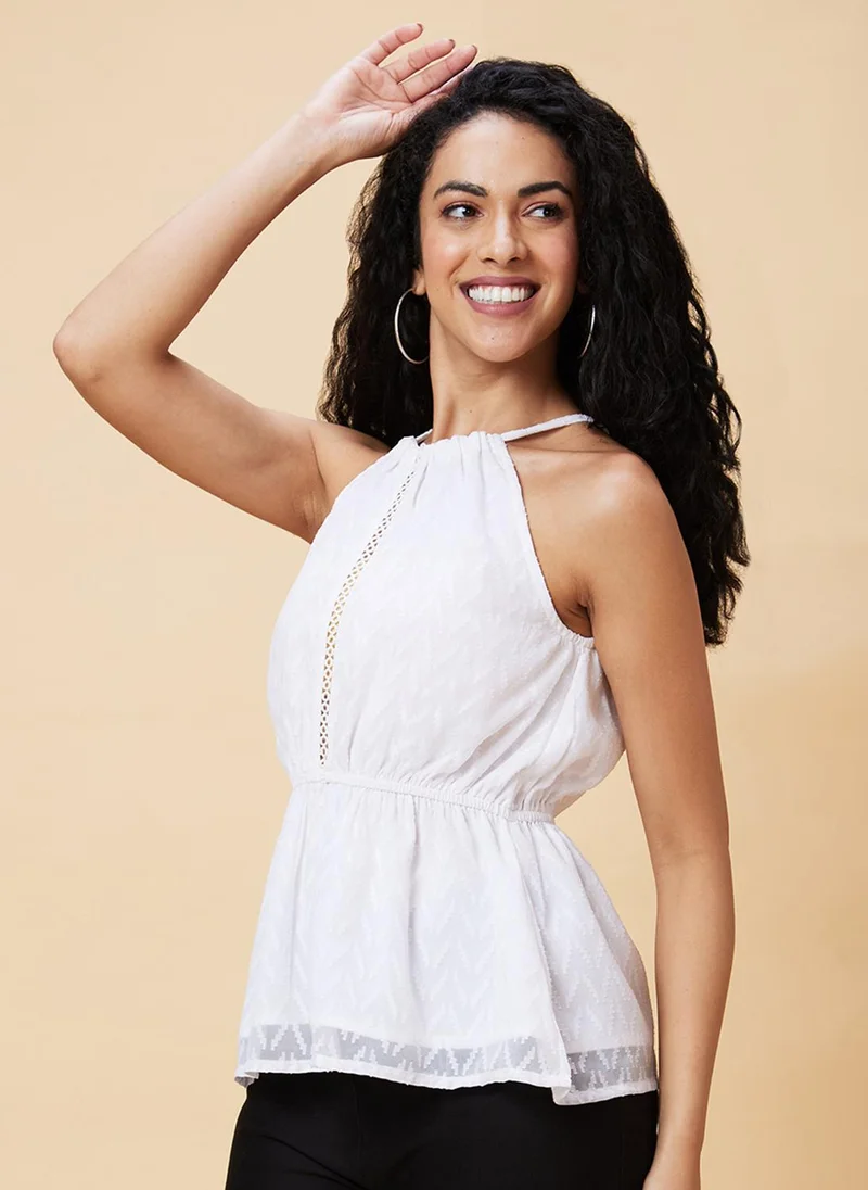 جلو باص بلوزة نسائية بيضاء بدون أكمام بتصميم ذاتي وخصر مشدود من جلوبس