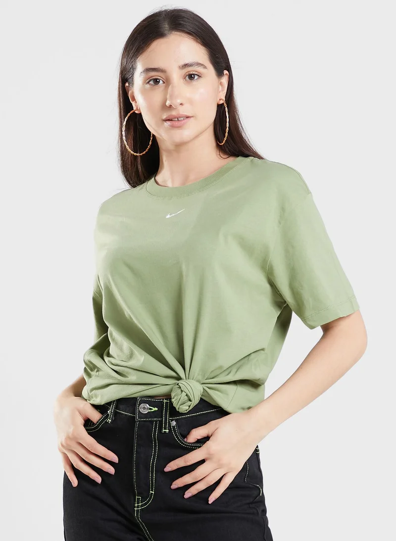 Nike Nsw Essential Boyfriend T-Shirt