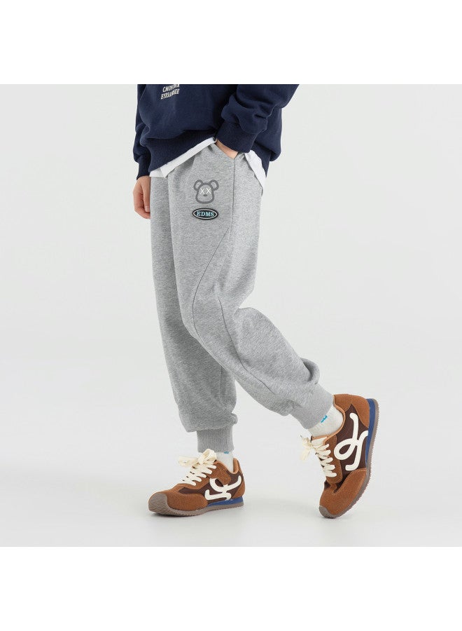 BOY سروال بقلنسوة مع طباعة دب ممتعة، نمط جديد ربيع/خريف 2025، سراويل كاجوال ناعمة ومريحة للأطفال - Image 4