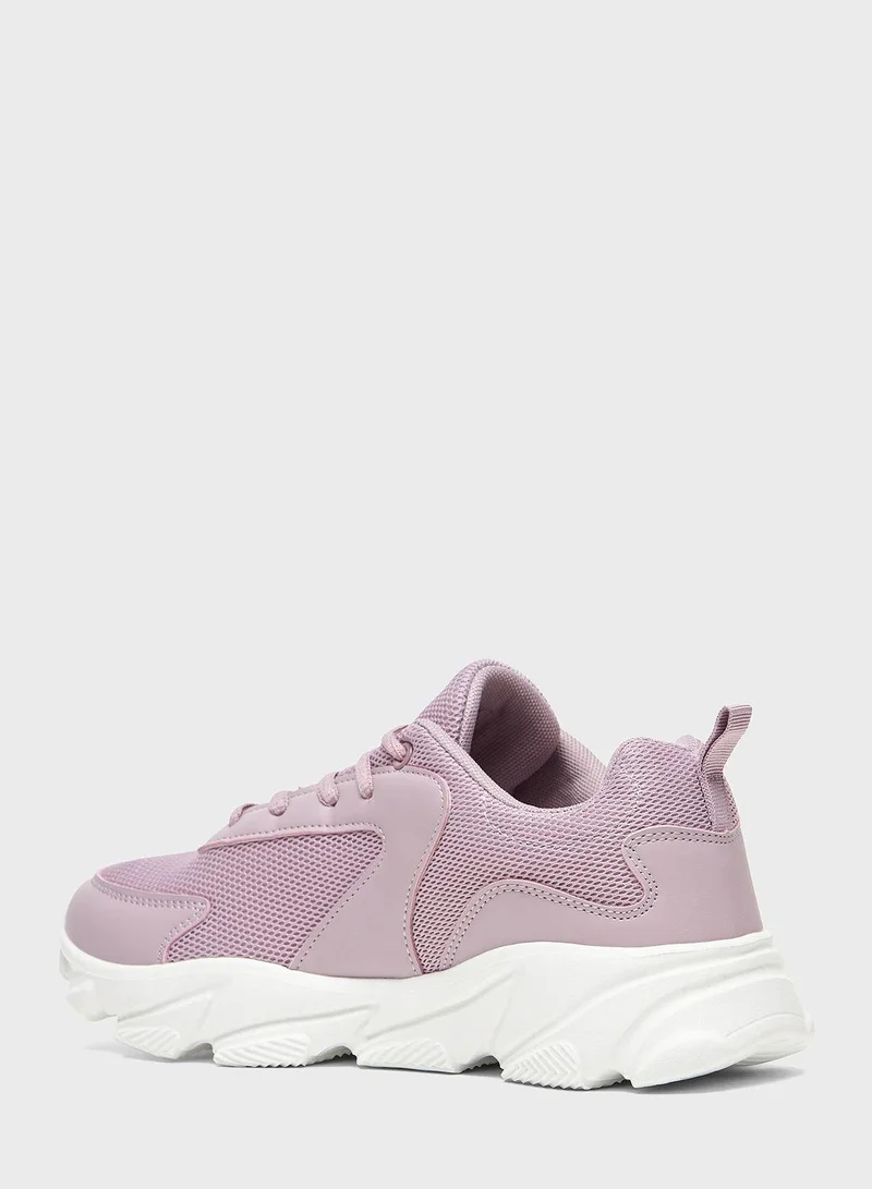 شو اكسبرس Lace Up Low Top Sneakers