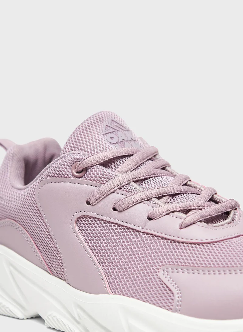 شو اكسبرس Lace Up Low Top Sneakers