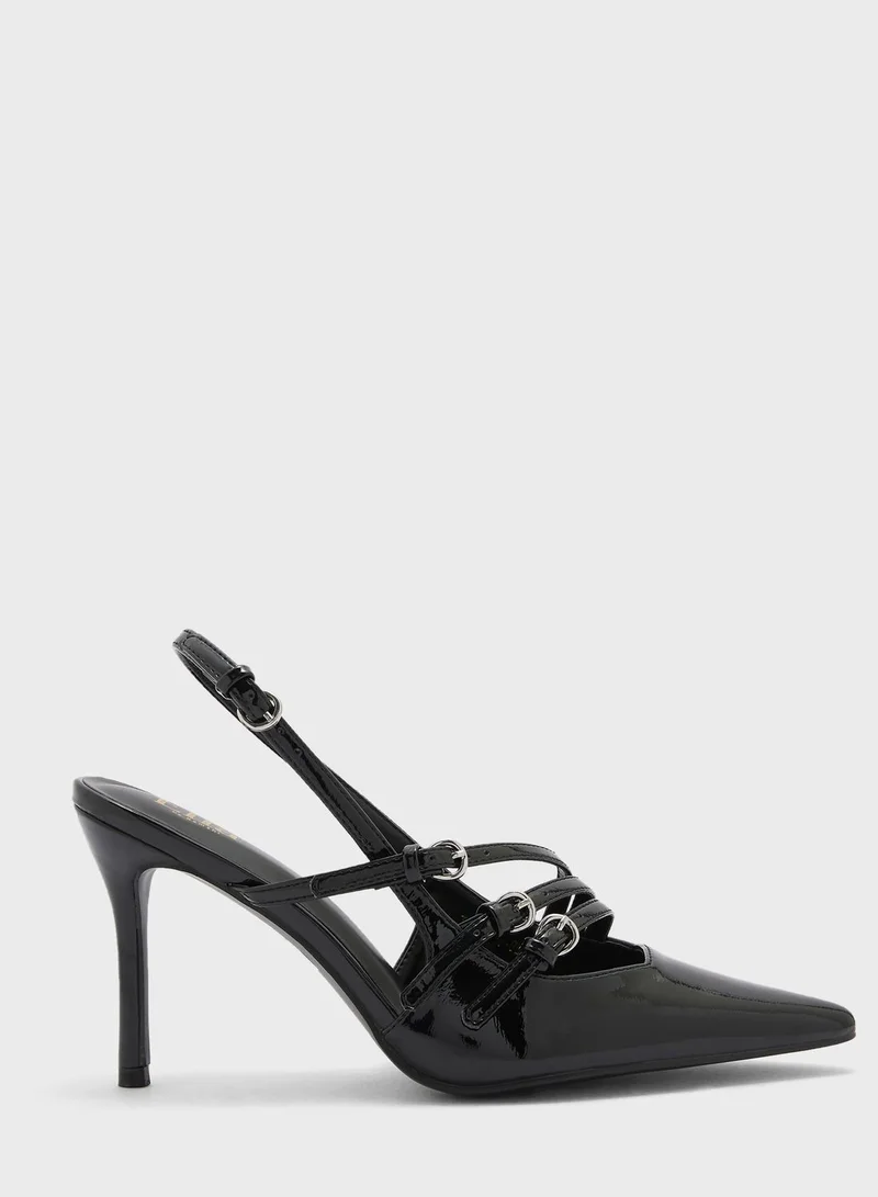 ايلا مضخات براءة اختراع Strappy Buckle