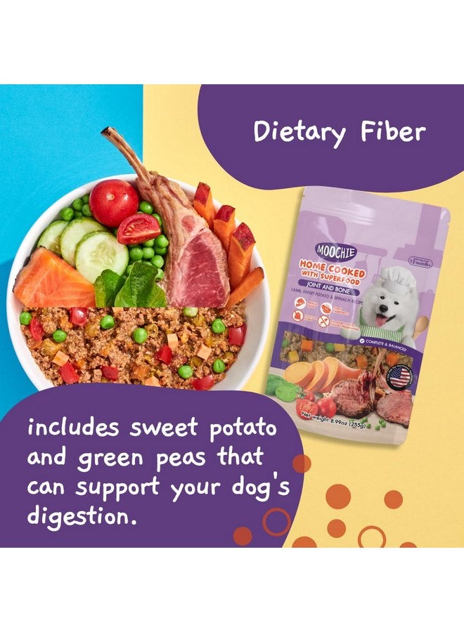 Moochie طعام الكلاب الرطب من MOOCHIE Home Cooked Superfood - Joint & Bone - لحم الضأن والبطاطا الحلوة والسبانخ - بدون نكهات صناعية أو مواد حافظة - 6 أكياس سعة 9 أونصة - Image 4
