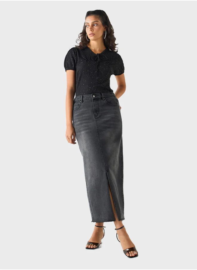 2Xtremz Textured Tie-Up Neck Top
