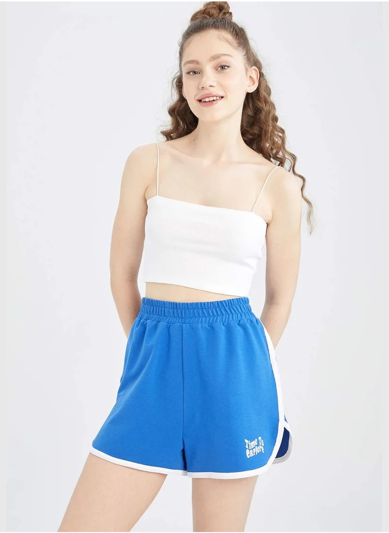 DeFacto Regular Fit Minimal Print Mini Short