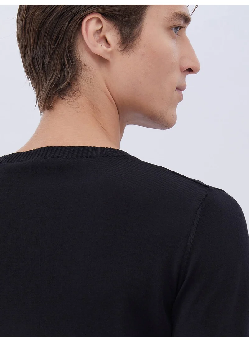 كيب Black Crew Neck Plain Knit Sweater
