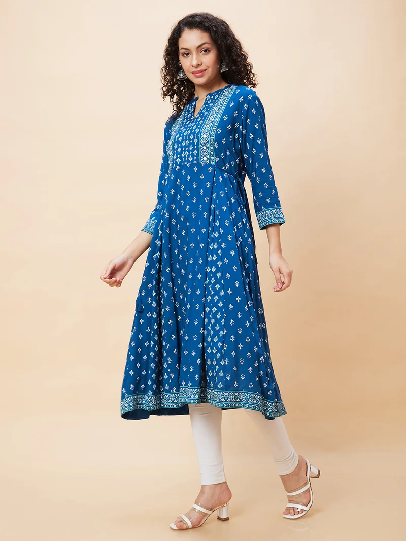 globus Women Ethnic Motifs Printed Thread Work Indie Prints Kurta