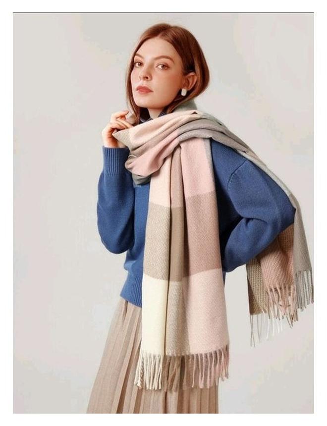 شي إن SHEIN Tassel Decor Color Block Scarf - Image 1