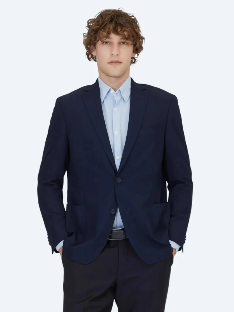 كيب جاكيت أزرق داكن بنقوش، بقصة عادية