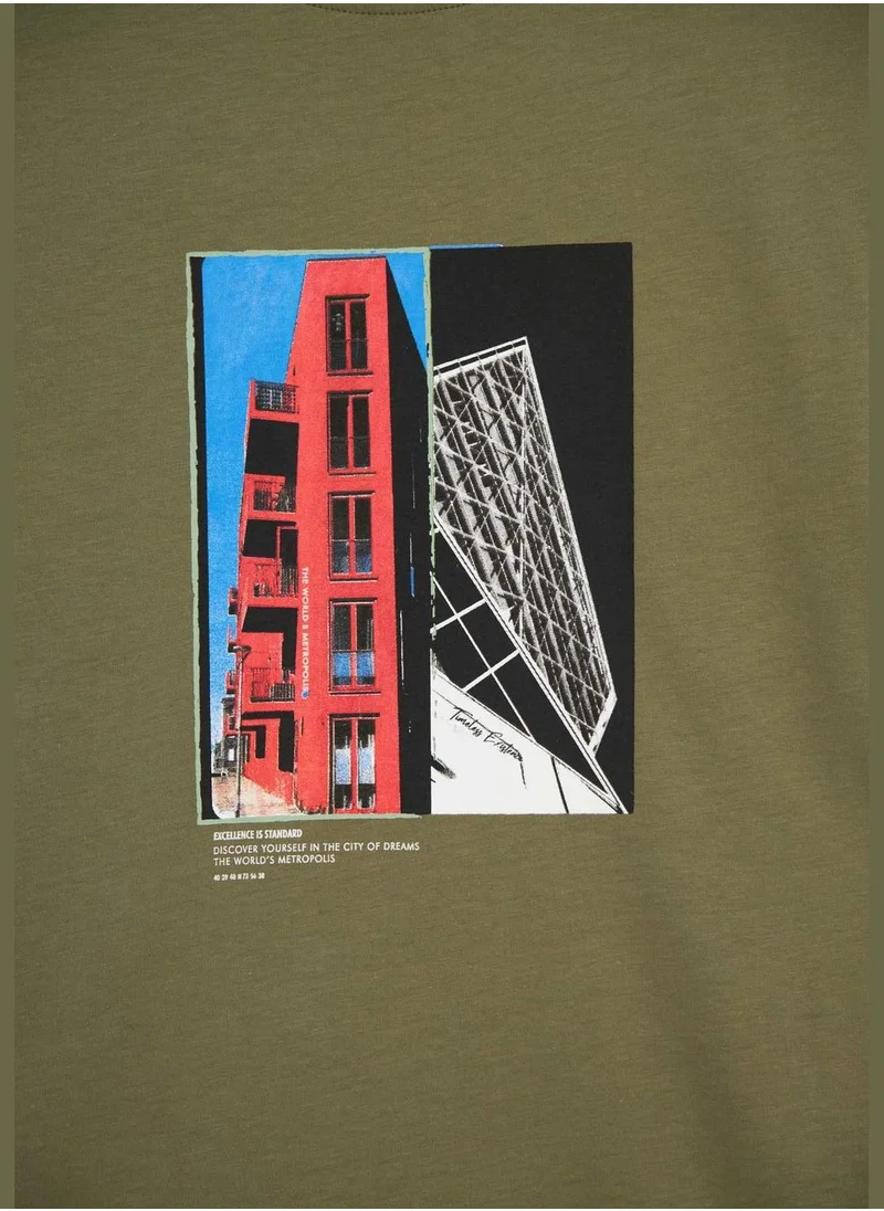 ديفاكتو Slim Fit Short Sleeve Printeded T-Shirt