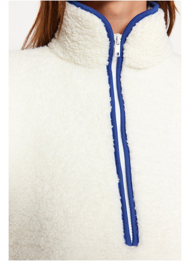 trendyol - White Plush Sports Sweatshirt THMAW23SW00021 - Image 1
