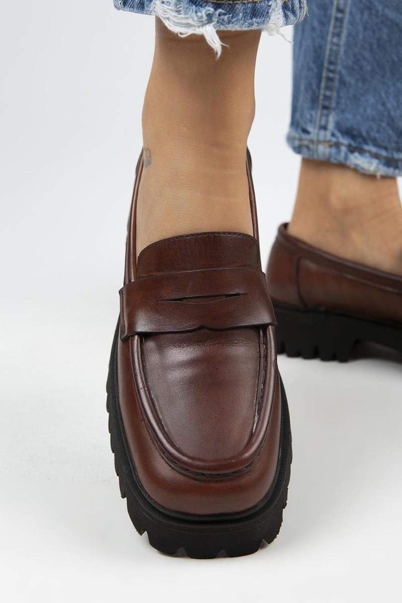Manijero Cepmen Women's Leather Cornered Genuine Leather Loafer Tan Shoes  - Image 5