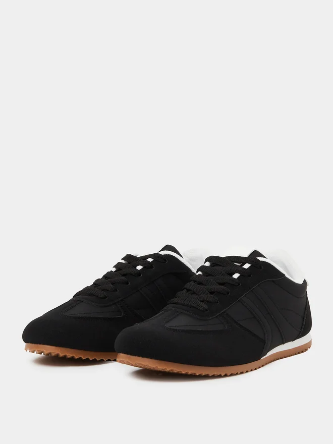 Styli Styli Black Retro Lace-Up Sneakers