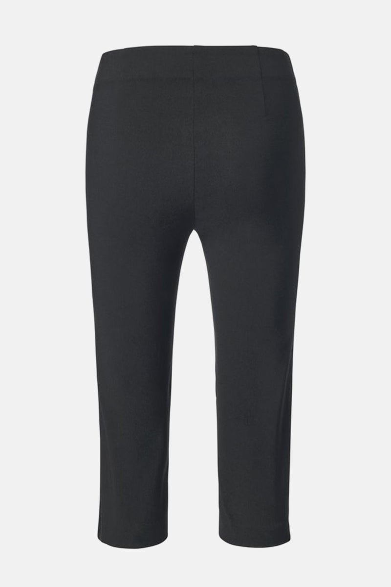 Tchibo سروال كابري نسائي ضيق 3/4، أسود - Image 3