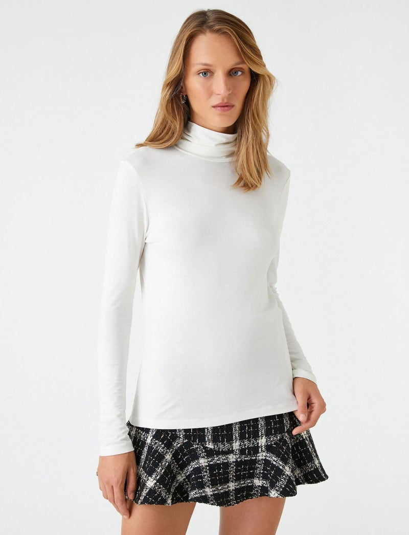 Linotti Women's Turtleneck Long Sleeve Badi Blouse  - Image 1