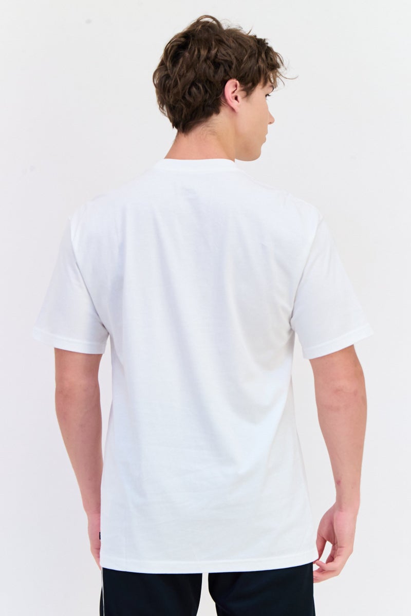 Nike Men Loose Fit Short Sleeve Outdoor T-Shirt, White  - Image 3