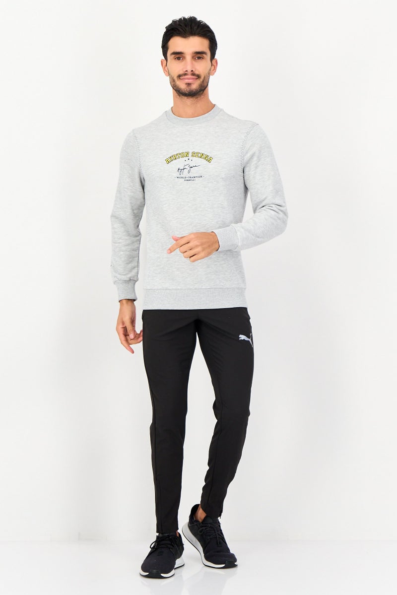 PUMA سويت شيرت رياضي طويل الأكمام للرجال من بومة إكس أيرتون سينا، رمادي - Image 4