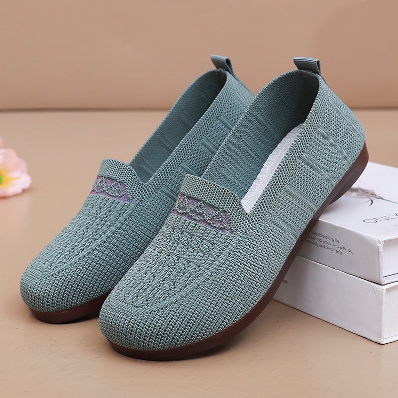 Middle-Aged And Elderly Mother Shoes One-Step Flat Shoes For The Elderly Old Beijing Cloth Shoes Non-Slip Soft Shoes - Image 1