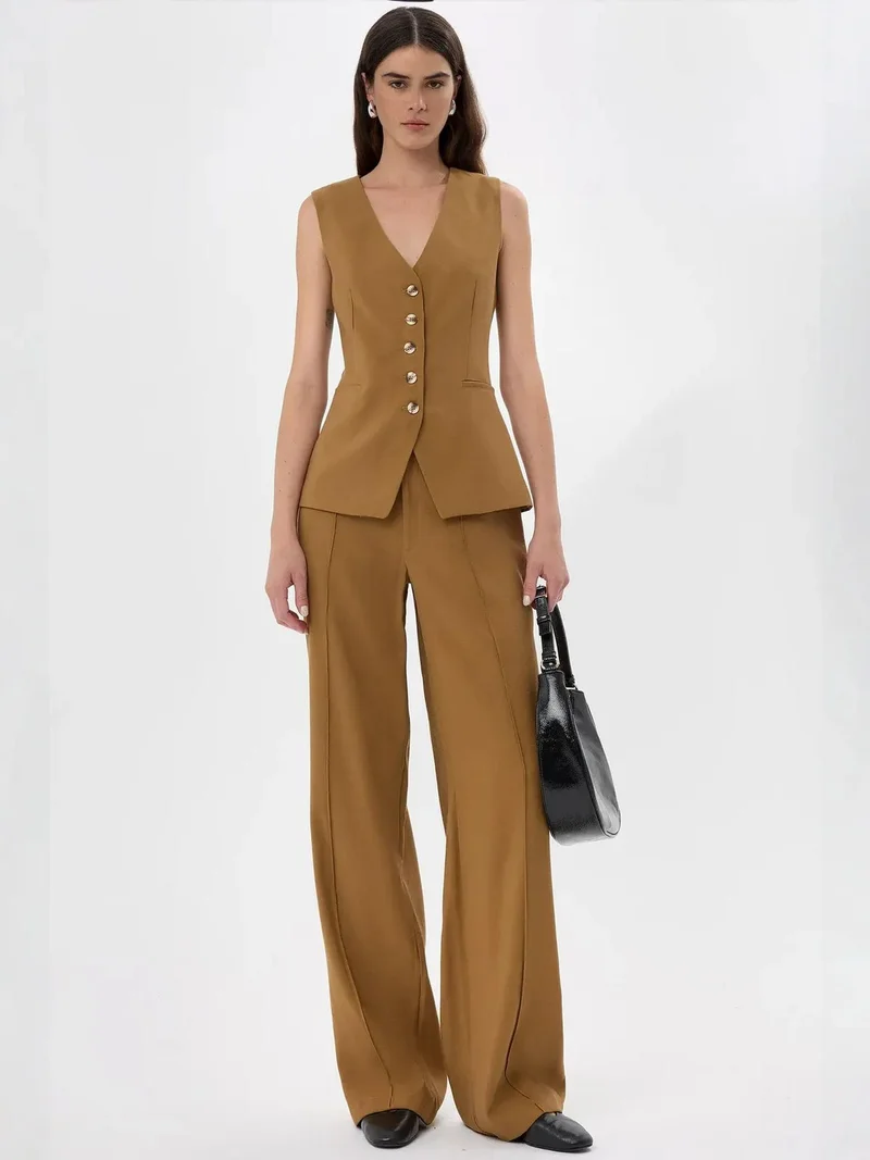 HICCUP Buttoned Solid Vest