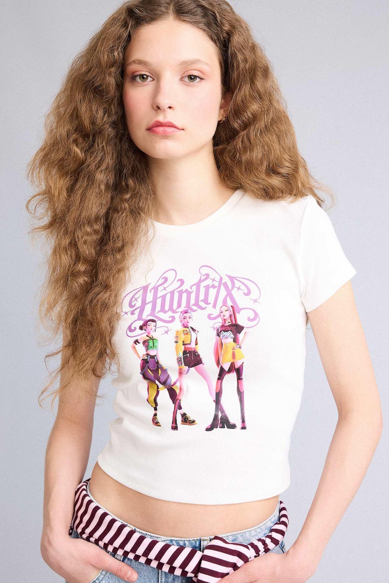 ديفاكتو تيشيرت مخصر سليم فيت من Kpop - Demon Hunters - Image 5