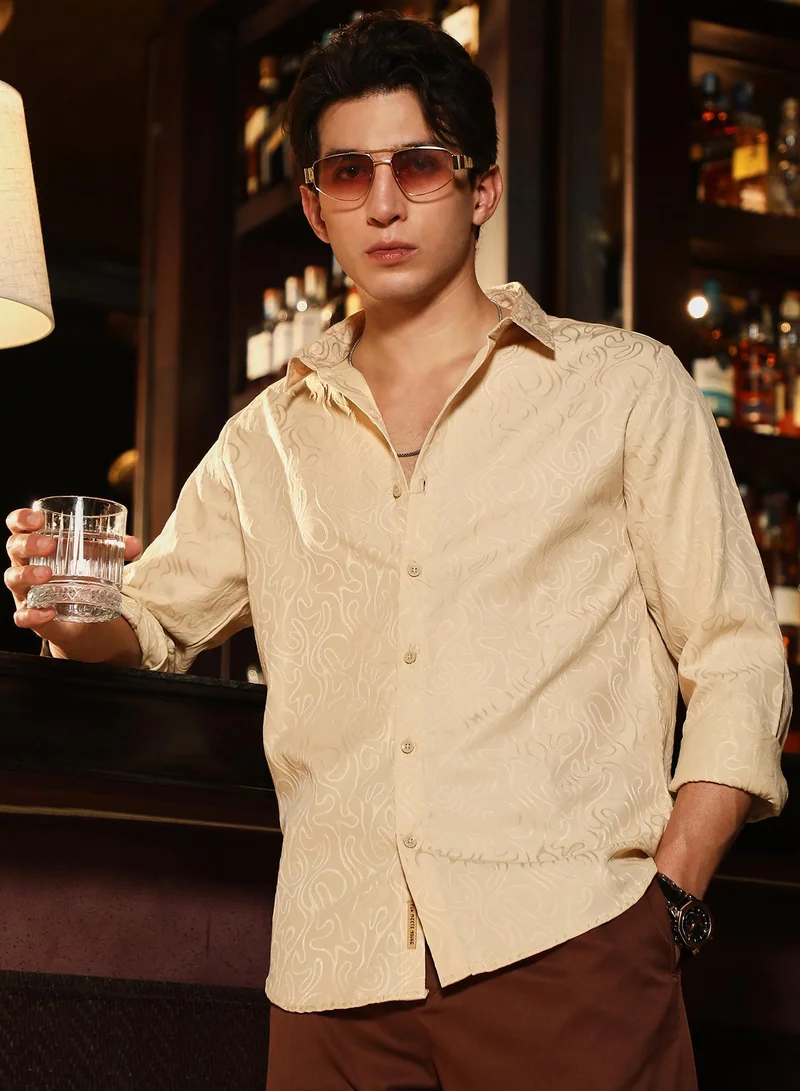 كامبوس سوترا Campus Sutra Men's Ecru Beige Abstract-Lined Jacquard Shirt | Spread Collar , Long  Cuffed Sleeves , Button Closure | Solid Jacquard | Cotton-Blend Shirt For Casual Wear