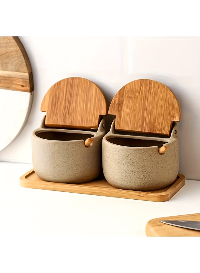 مجموعة برطمانات التوابل، مجموعة برطمانات توابل المطبخ، برطمان توابل المطبخ، صندوق توابل، برطمان MSG إبداعي، هزازة ملح وفلفل مع صينية، هزازة فلفل، برطمان تخزين توابل مع غطاء، صندوق تخزين طعام مع ملعقة، لوازم المطبخ، ديكور المطبخ - Image 2