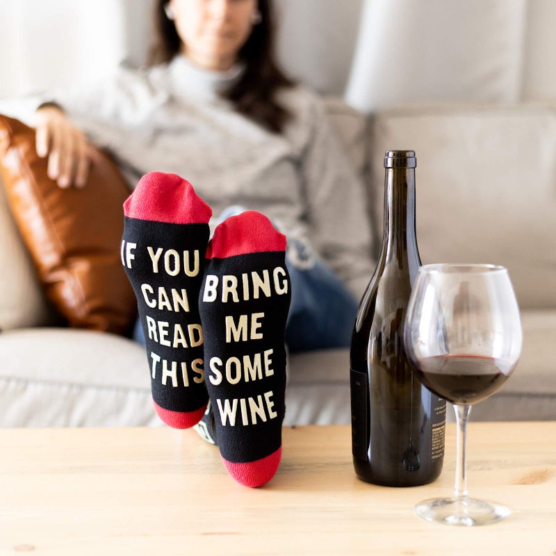 Lavley If You Can Read This, Bring Me Funny Socks - Novelty Gifts for Men, Women and Teens (US, Alpha, One Size, Regular, Regular, Bring Me Wine (Red Wine)) - Image 4