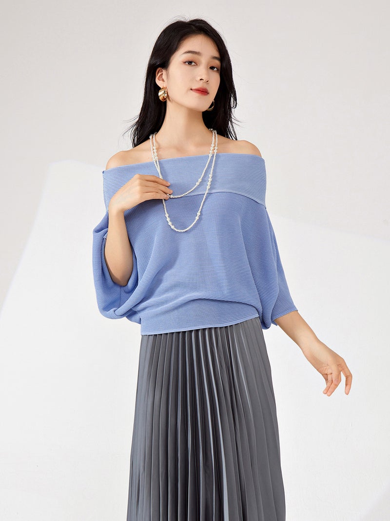 Miyake One-Shoulder Top, High-End, New Bat-Sleeve, Loose, Large Size, Slim, Fashionable, Pleated T-Shirt - Image 2