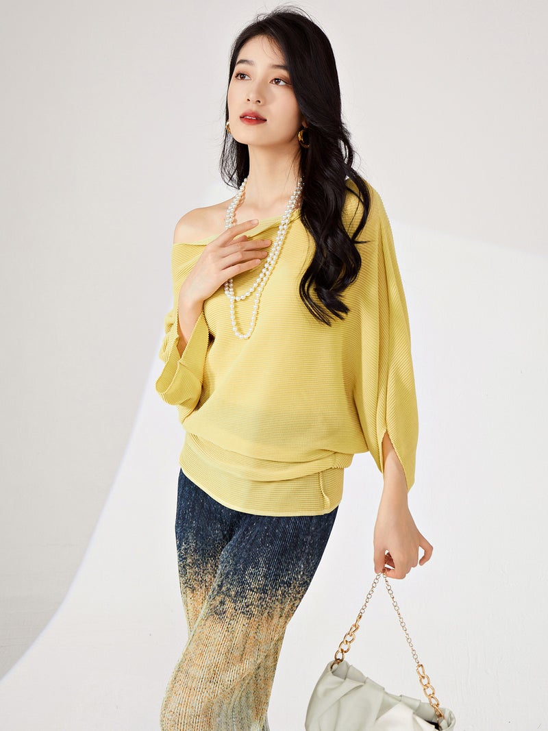 Miyake One-Shoulder Top, High-End, New Bat-Sleeve, Loose, Large Size, Slim, Fashionable, Pleated T-Shirt - Image 5