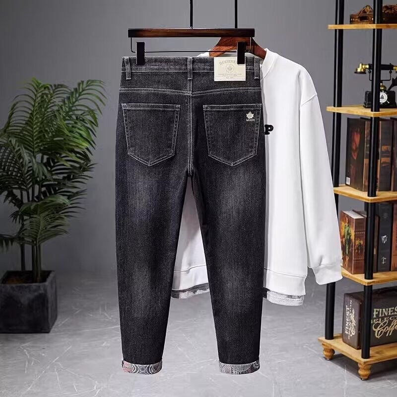Unisex Classic Denim Jeans Loose Fit Daily Outdoor Wear - Image 3