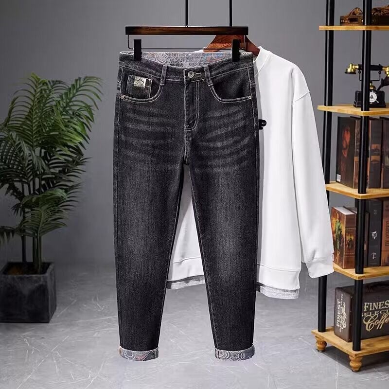 Unisex Classic Denim Jeans Loose Fit Daily Outdoor Wear - Image 4
