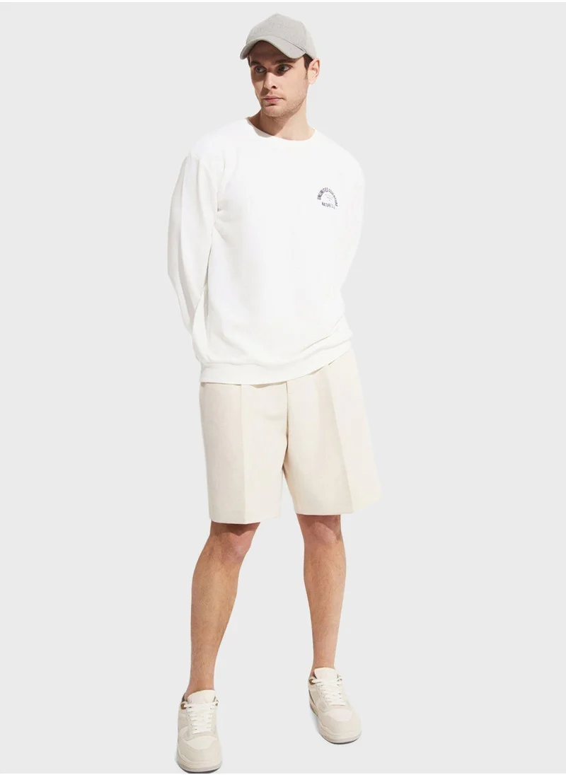 جون Essentail Crew Neck Sweatshirt