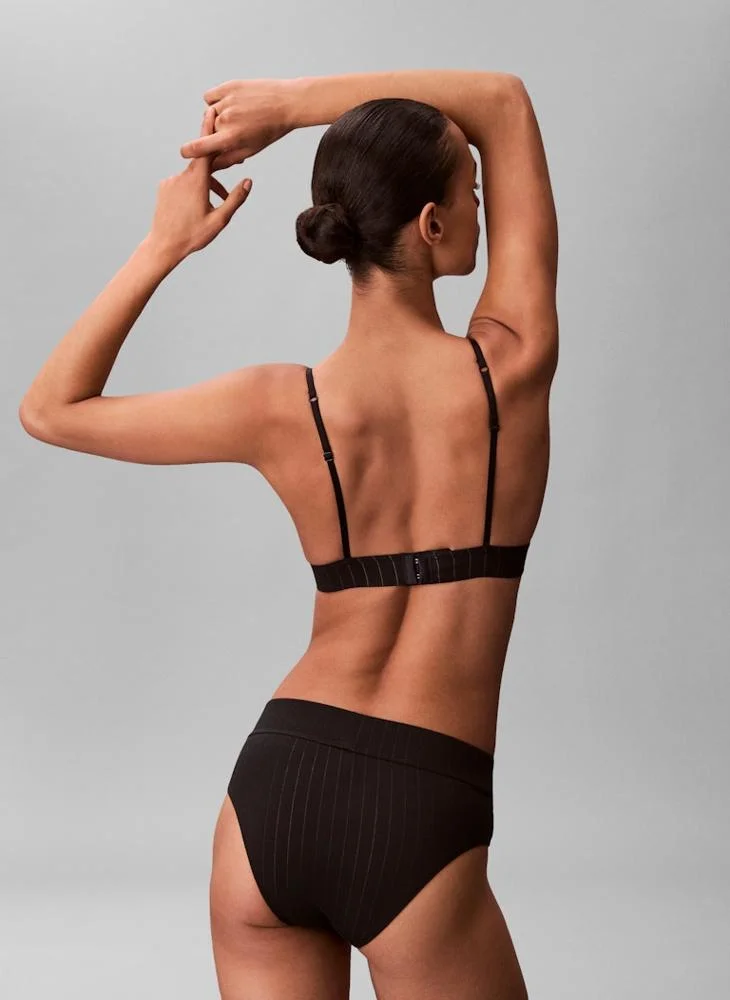 كالفن كلاين Lightly Lined Triangle Bra