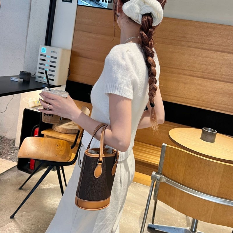 2025 Niche Mobile Phone Bag Women'S Top Layer Cowhide Shoulder Crossbody Bag Large Capacity Colorblock Bucket Bag All-Match Commuter - Image 3