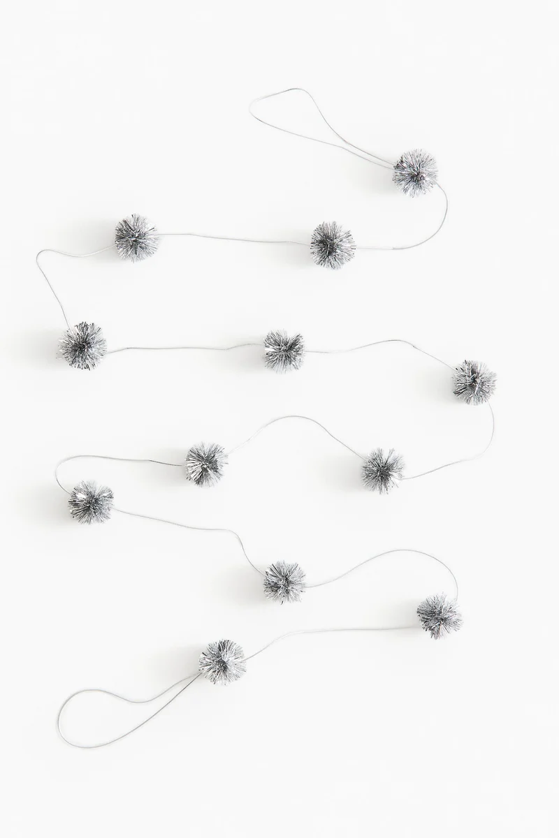 اتش اند ام سلسلة زينة بكرات بوم بوم