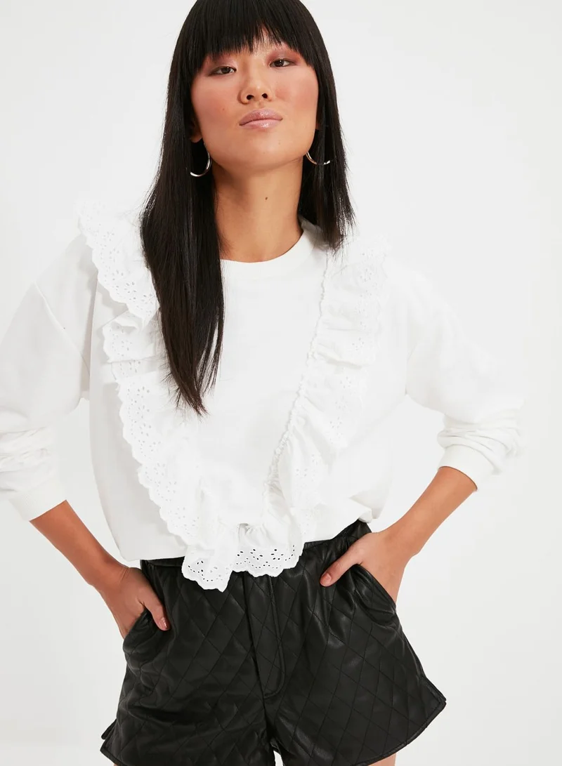 ترينديول سويت شيرت مكشكش الاطراف