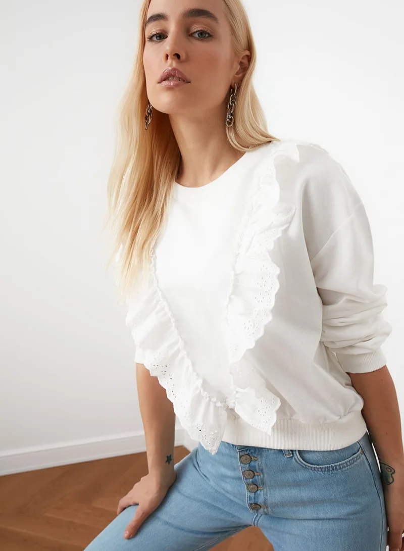 ترينديول سويت شيرت مكشكش الاطراف