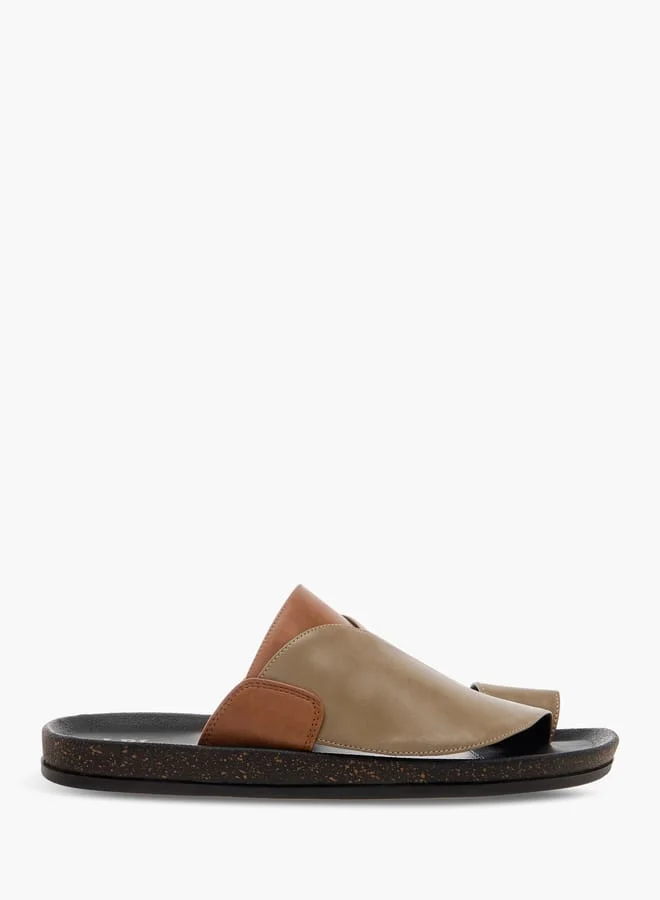 ال بي ال من شو اكسبرس صنادل رجالي بنعل سهل الارتداء بتصميم مقسم